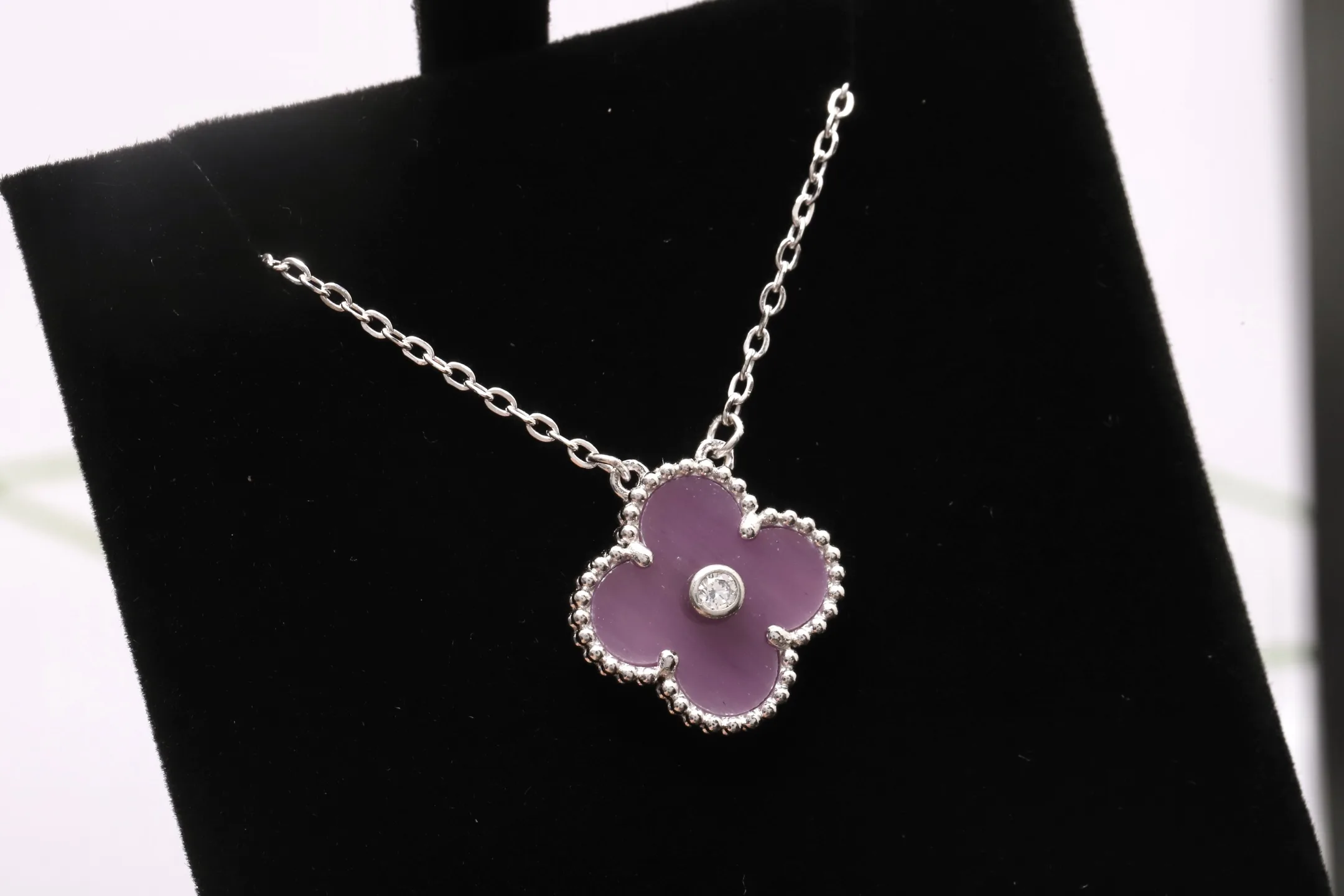 Alhambra Vintage Pendant Necklace (Sterling Silver) D13017487 — view 4