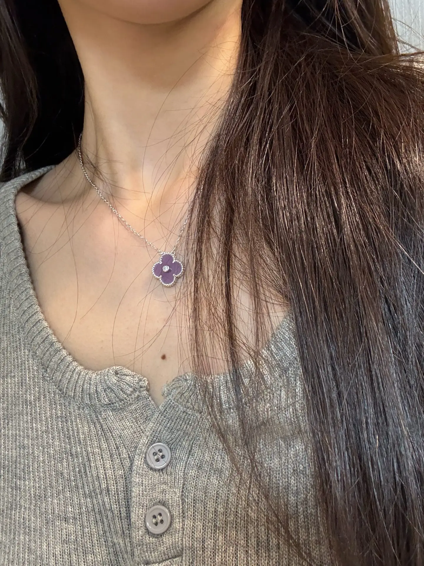 Alhambra Vintage Pendant Necklace (Sterling Silver) D13017487 — view 8