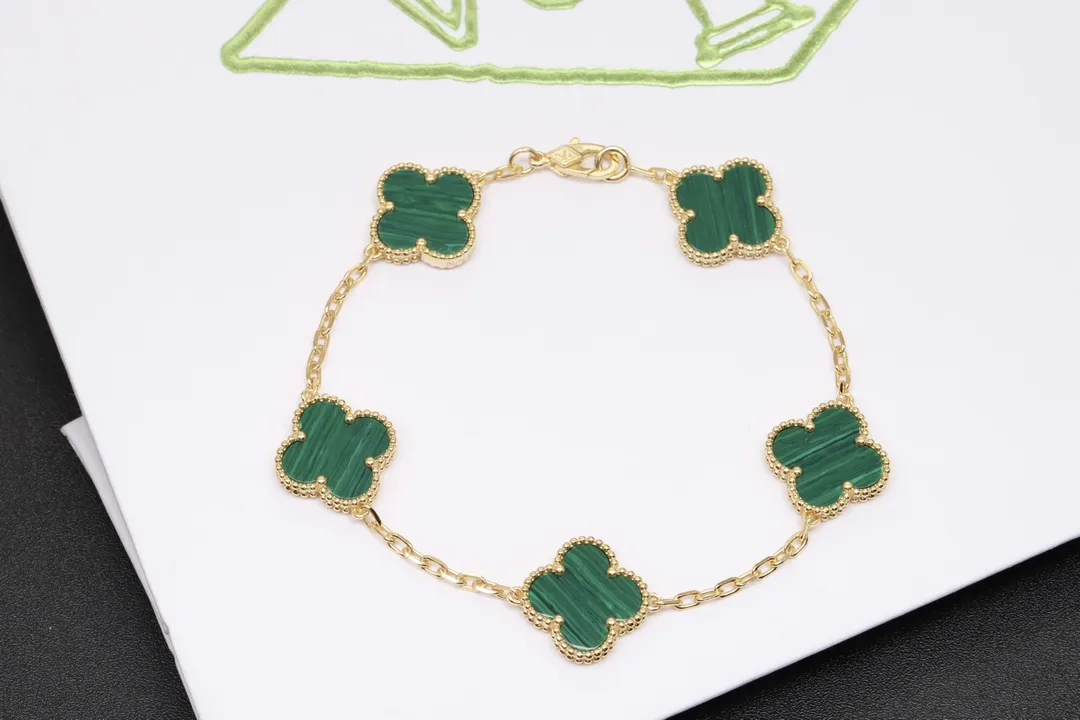 Vintage Alhambra Malachite Bracelet (18K Gold-Plated Silver) D29016942 — view 6