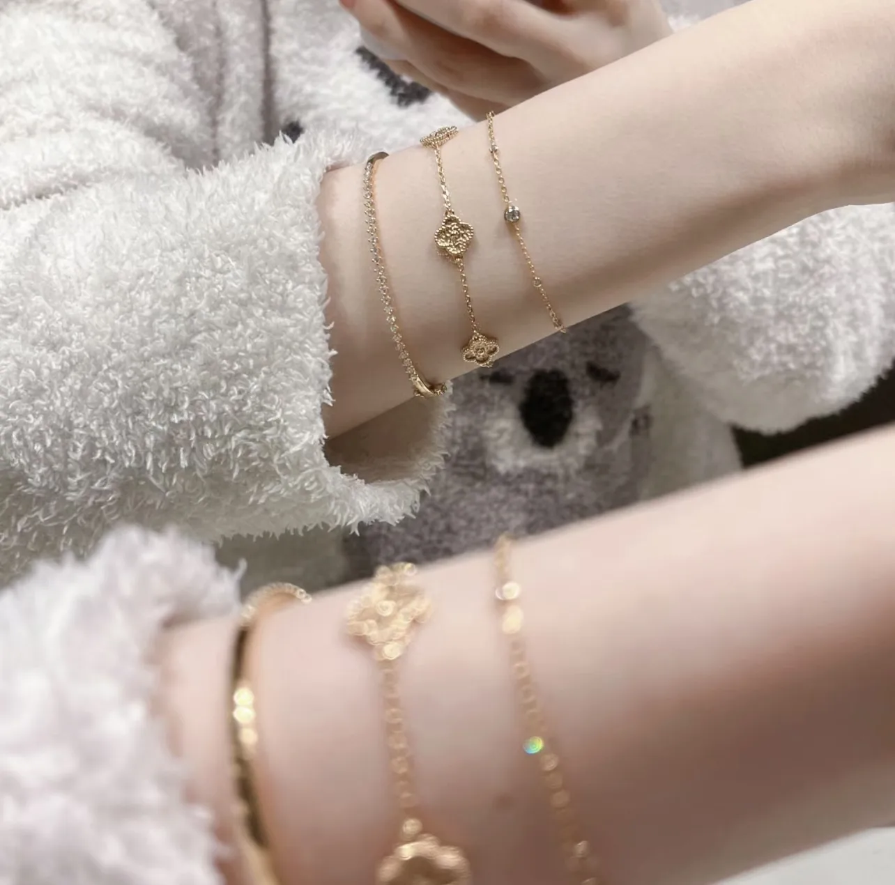 Alhambra 6-Motif Clover Bracelet (18K Gold-Plated Sterling Silver) D22016632 — view 8