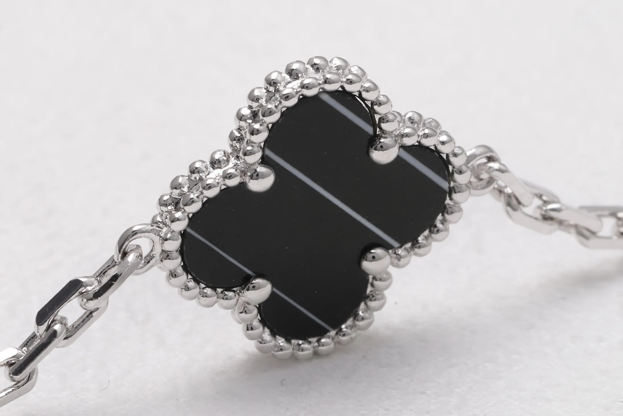 Vintage Alhambra 5-Motif Bracelet (Sterling Silver) D19516588 — view 4