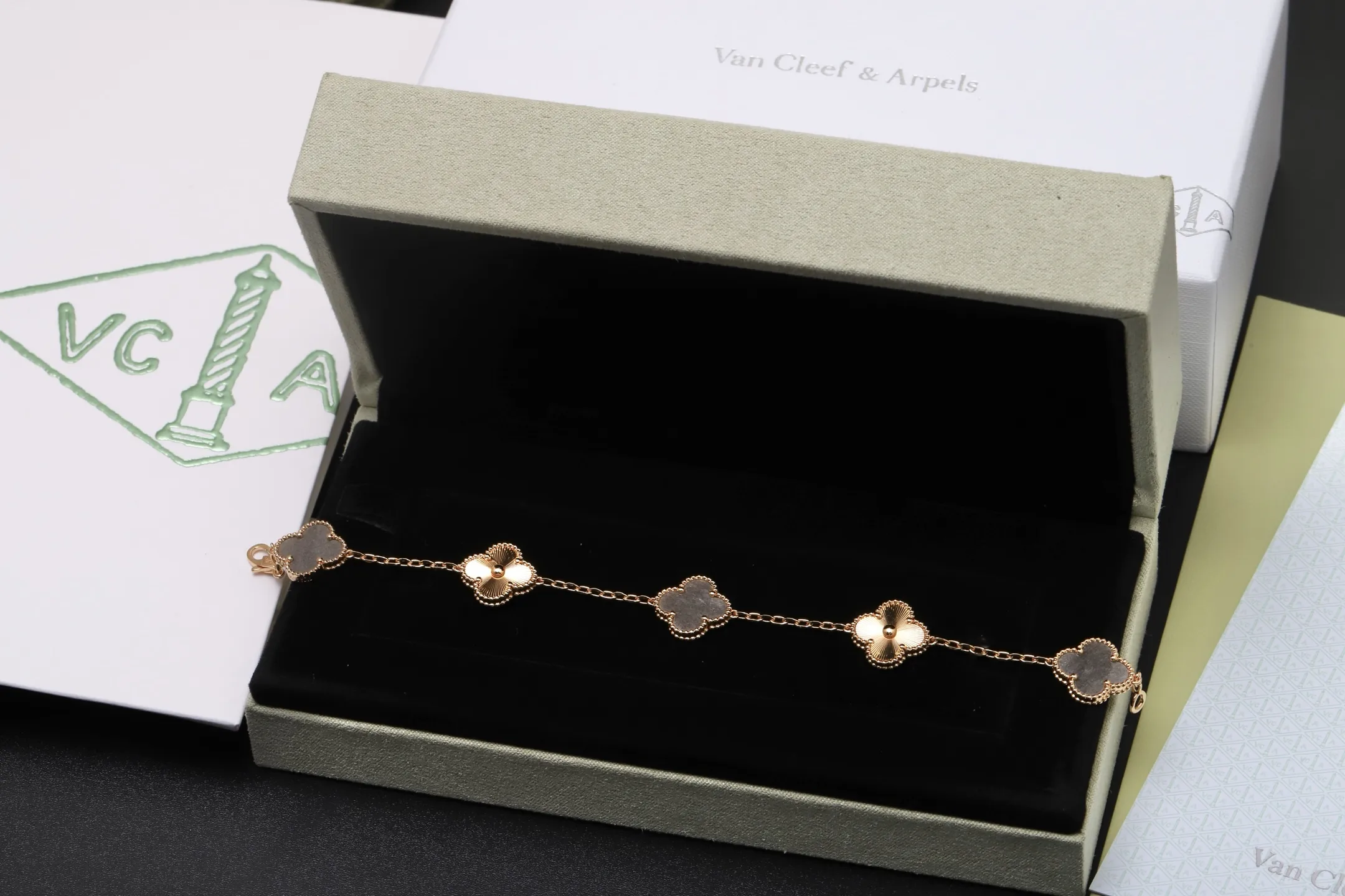 Vintage Alhambra 5-Motif Bracelet (Sterling Silver) D31016652