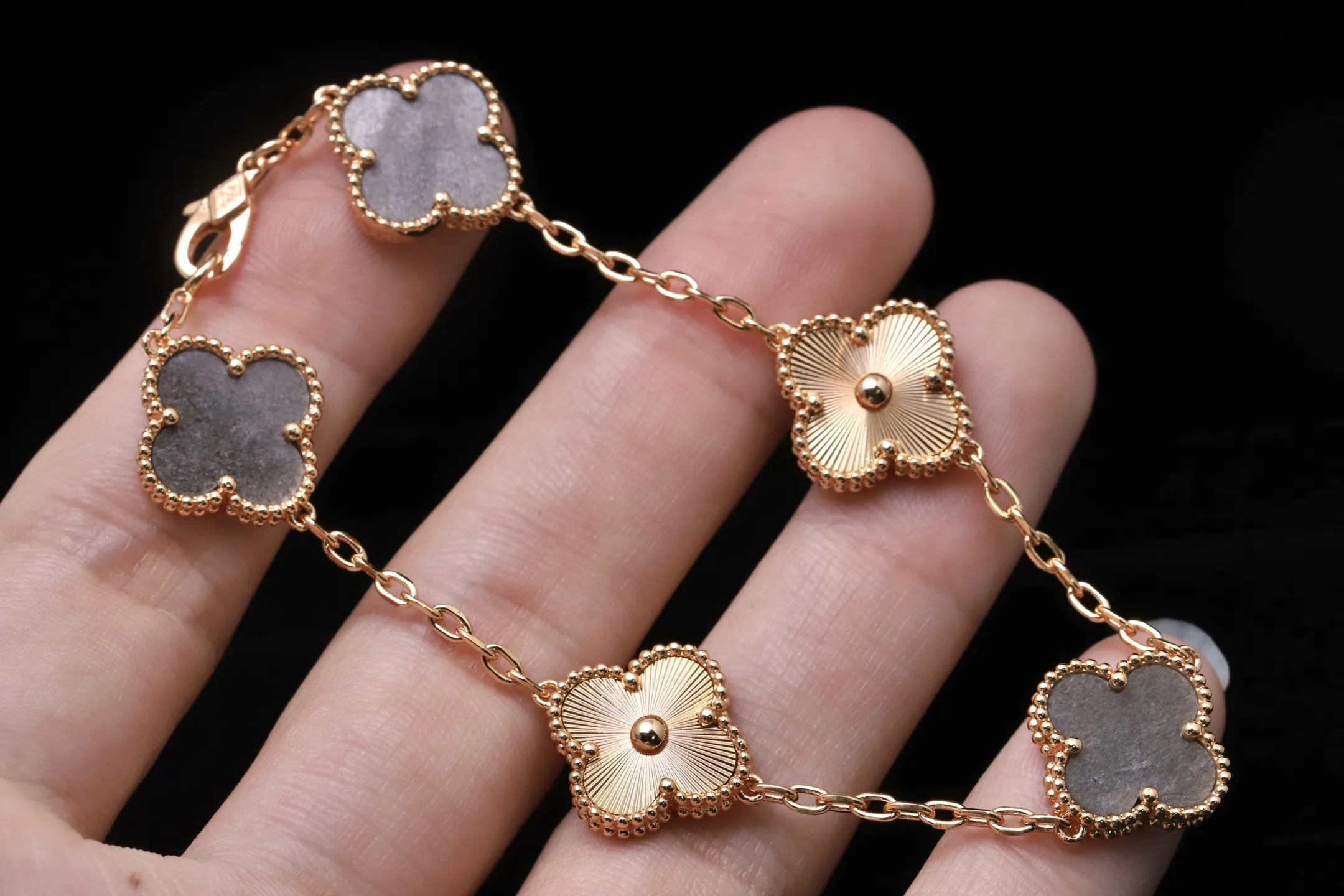 Vintage Alhambra 5-Motif Bracelet (Sterling Silver) D31016652 — view 4