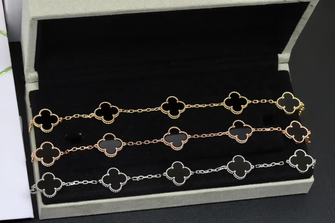 Vintage Alhambra 5-Motif Onyx Bracelet (Sterling Silver) D29016945 — view 2