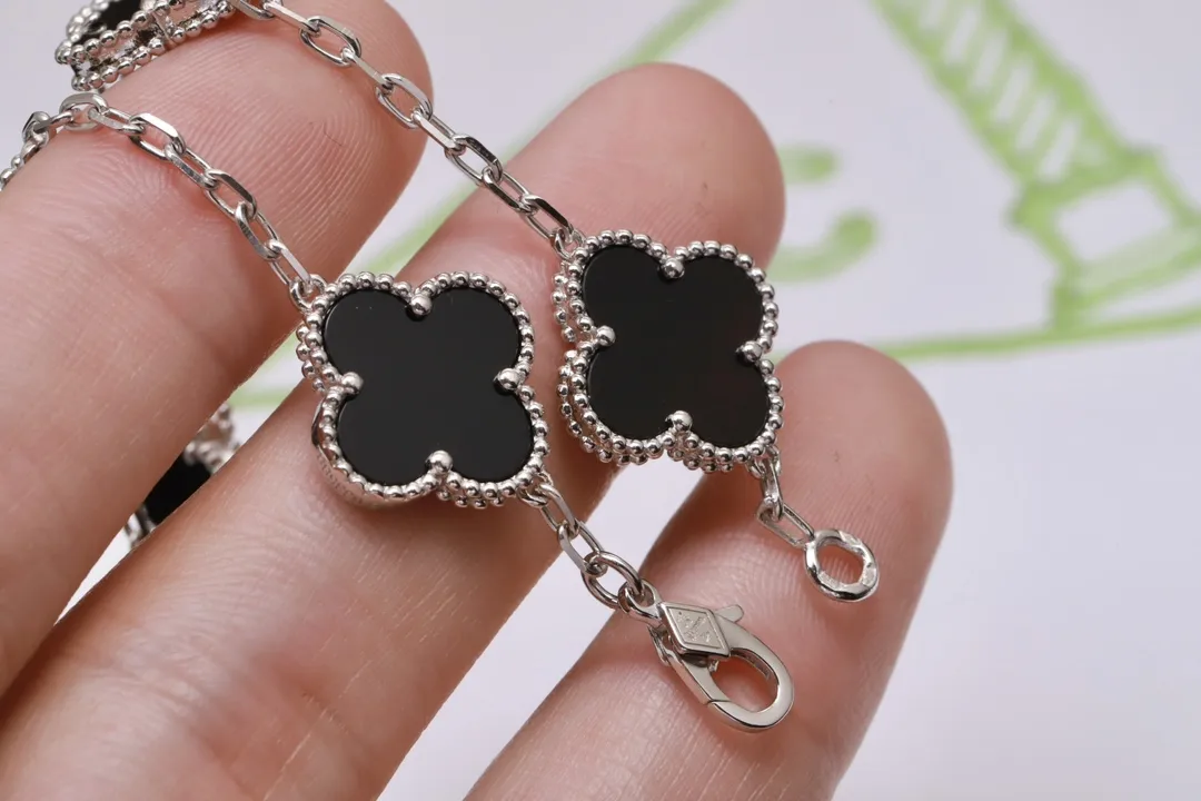 Vintage Alhambra 5-Motif Onyx Bracelet (Sterling Silver) D29016945 — view 6