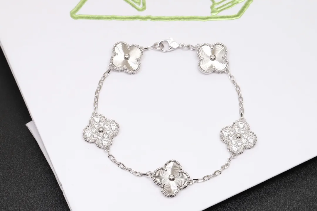 Alhambra 5-Motif Guilloché and Diamond Bracelet (Sterling Silver) D31016635 — view 3