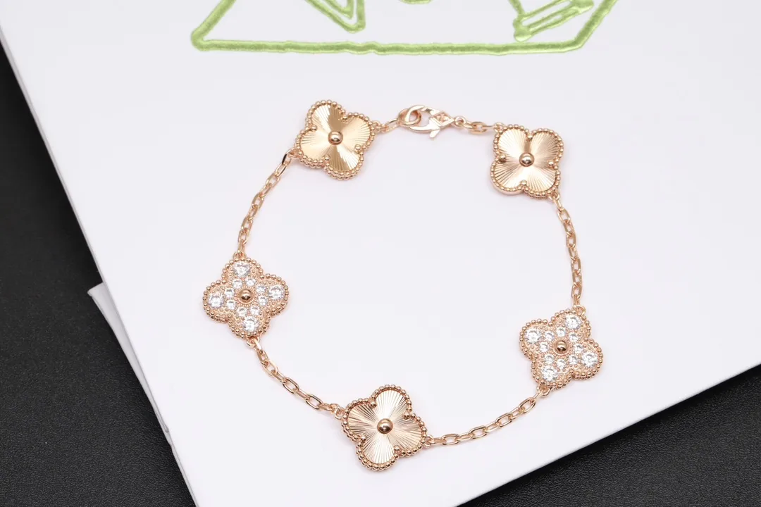 Alhambra 5-Motif Guilloché and Diamond Bracelet (Sterling Silver) D31016635 — view 4