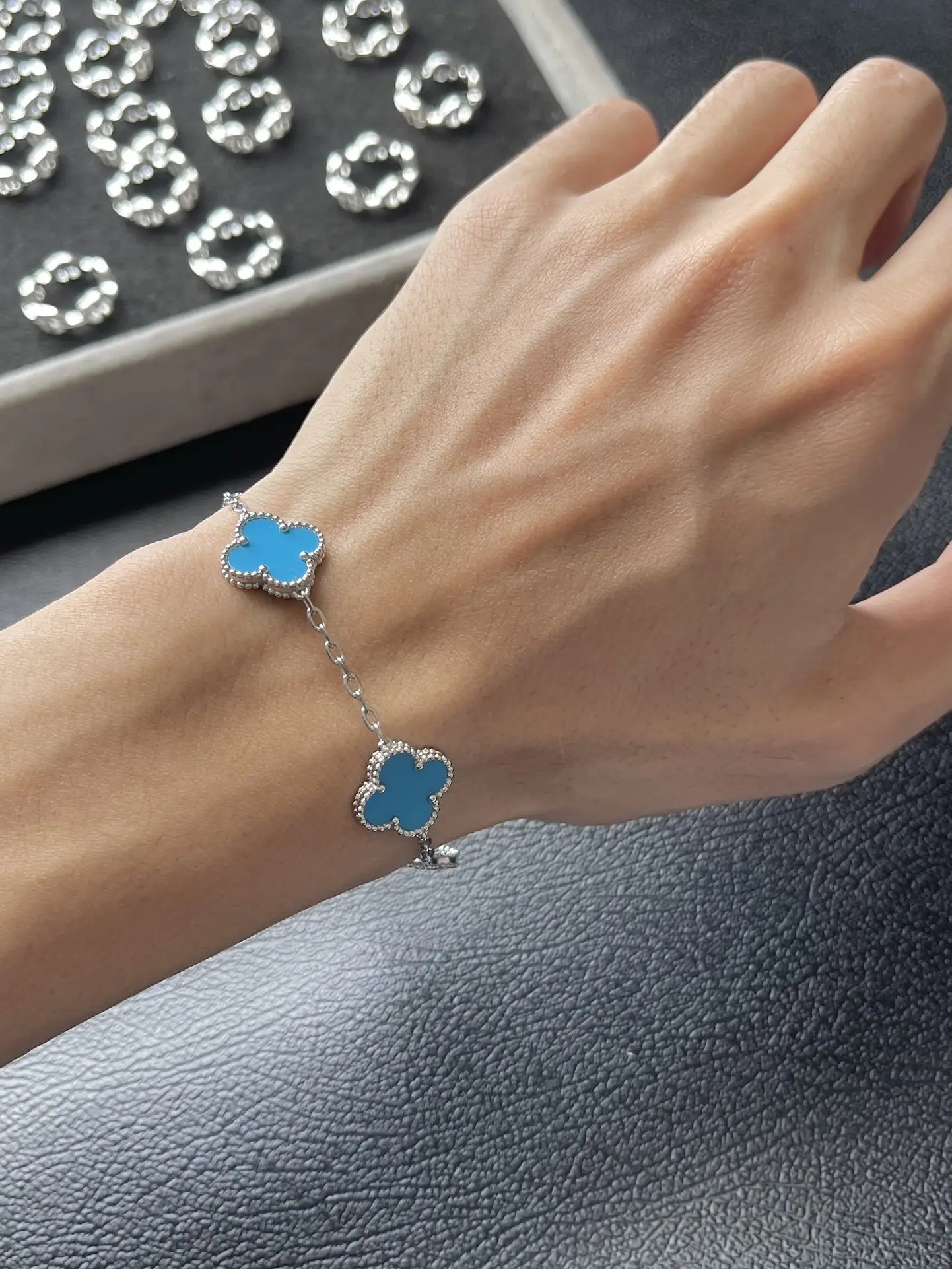 Vintage Alhambra 5-Motif Bracelet (Sterling Silver) D29016640 — view 9