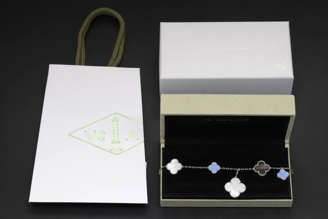 Magic Alhambra 5-Motif Bracelet (Sterling Silver) D52016636 — view 2