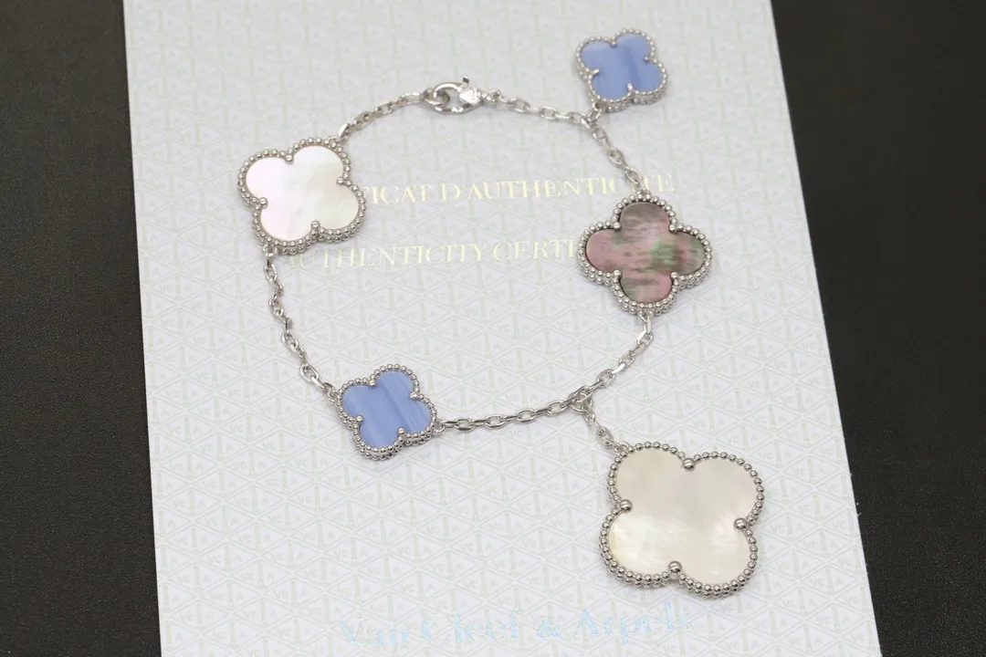 Magic Alhambra 5-Motif Bracelet (Sterling Silver) D52016636 — view 3