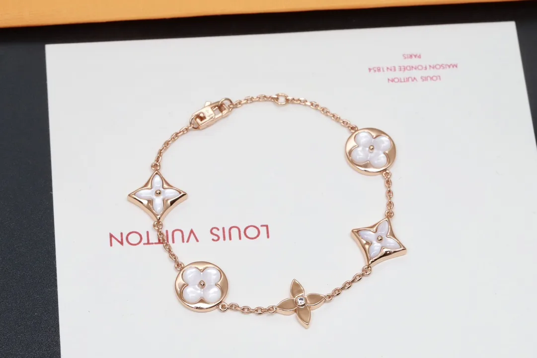 Color Blossom Five-Flower Bracelet (Gold-Plated Brass) D17017584 — view 2