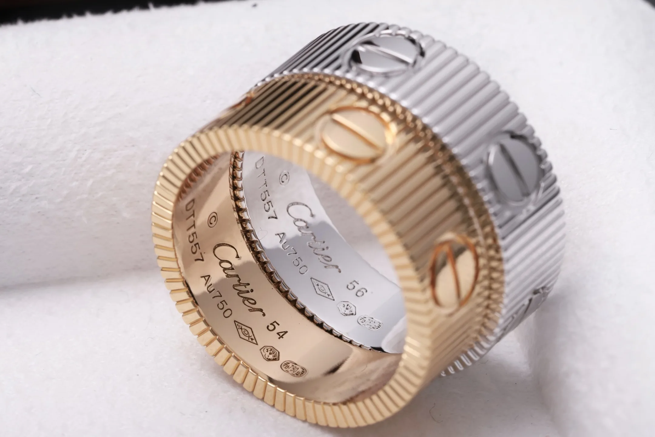 Love Screw Motif Ribbed Ring (Gold-Plated Brass) D18517074 — view 7