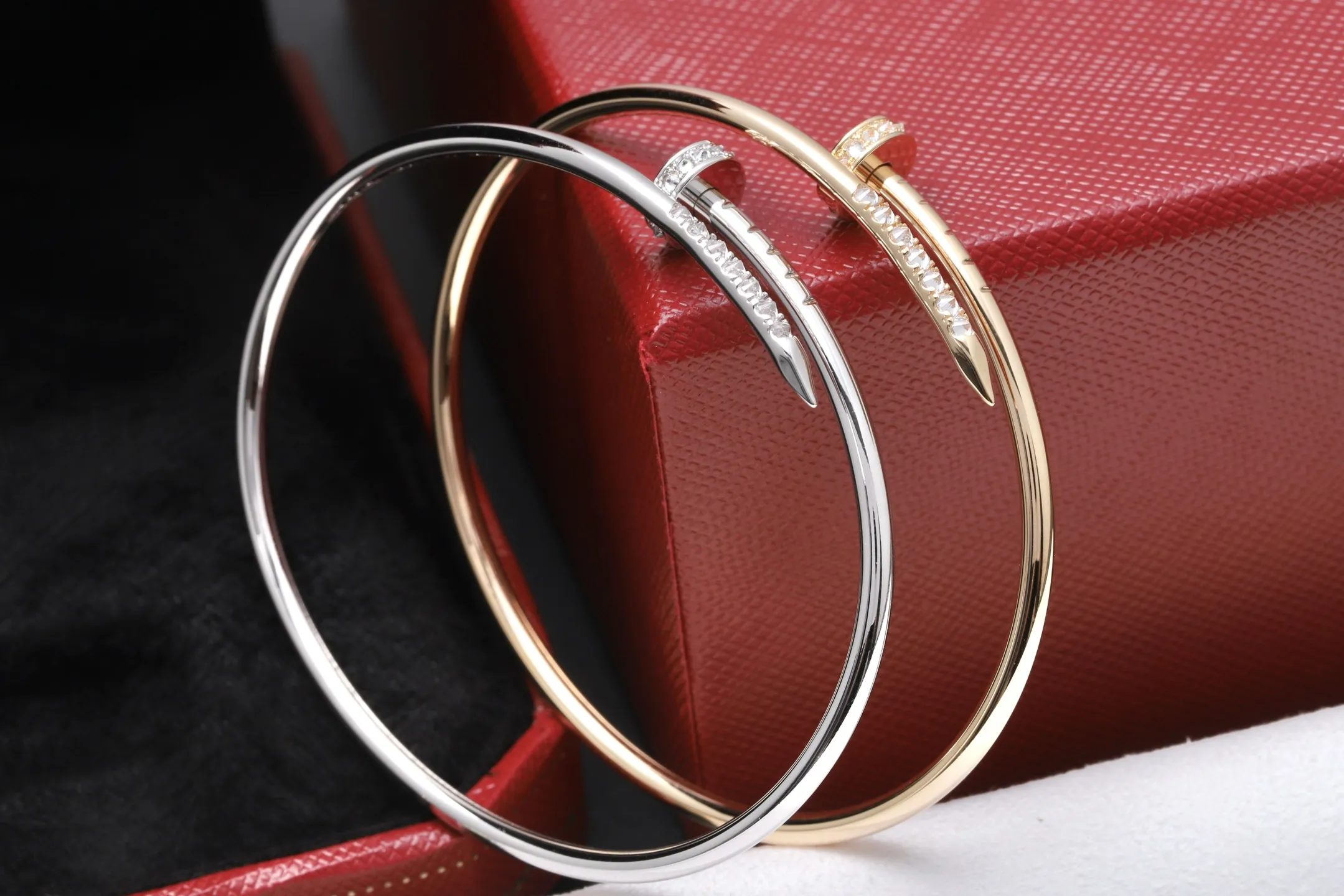 Juste un Clou Small Model Bangle (Gold-Plated Brass) D20016800 — view 3