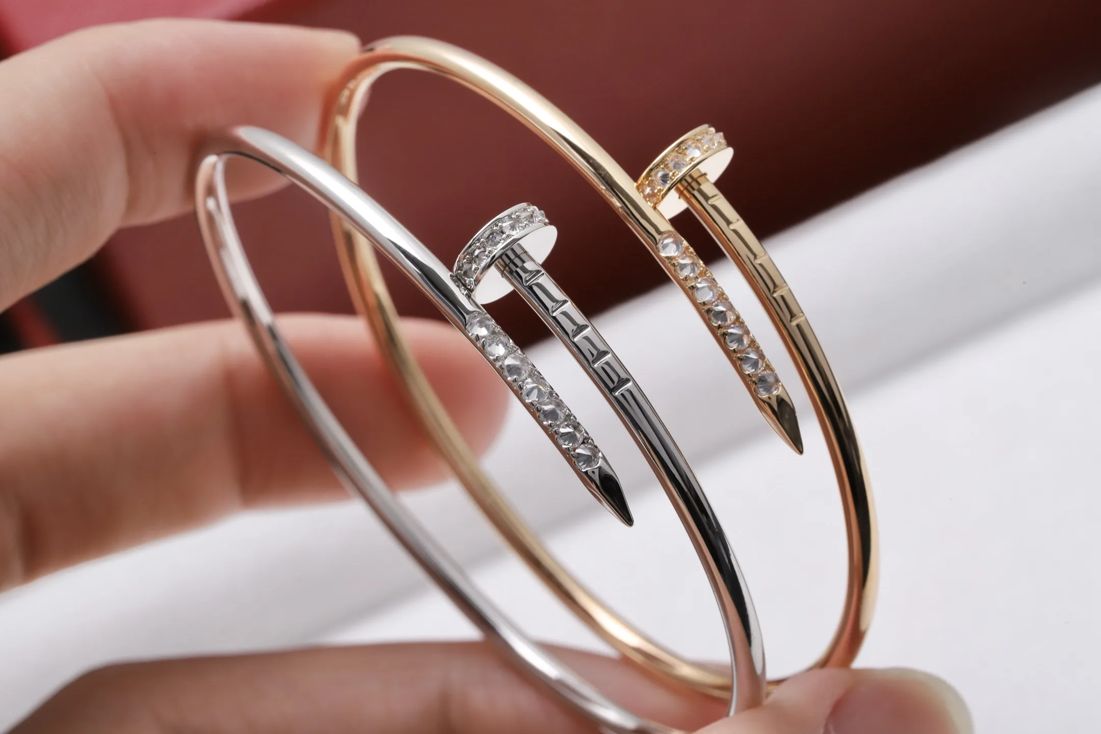 Juste un Clou Small Model Bangle (Gold-Plated Brass) D20016800 — view 4