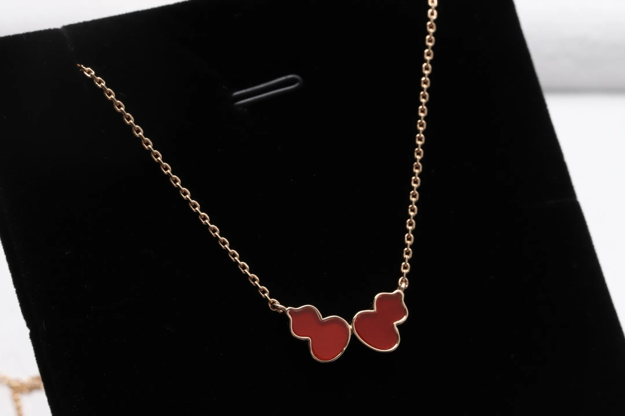Double Wulu Pendant Necklace (Gold-Plated Brass) D15017049 — view 3