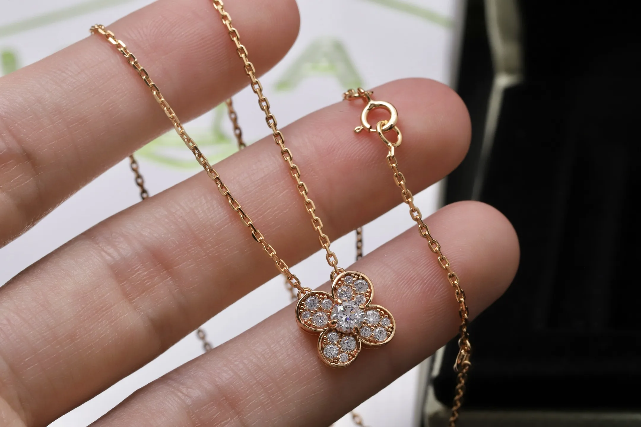 Vintage Alhambra Diamond Pavé Necklace (Sterling Silver) D18017336 — view 4