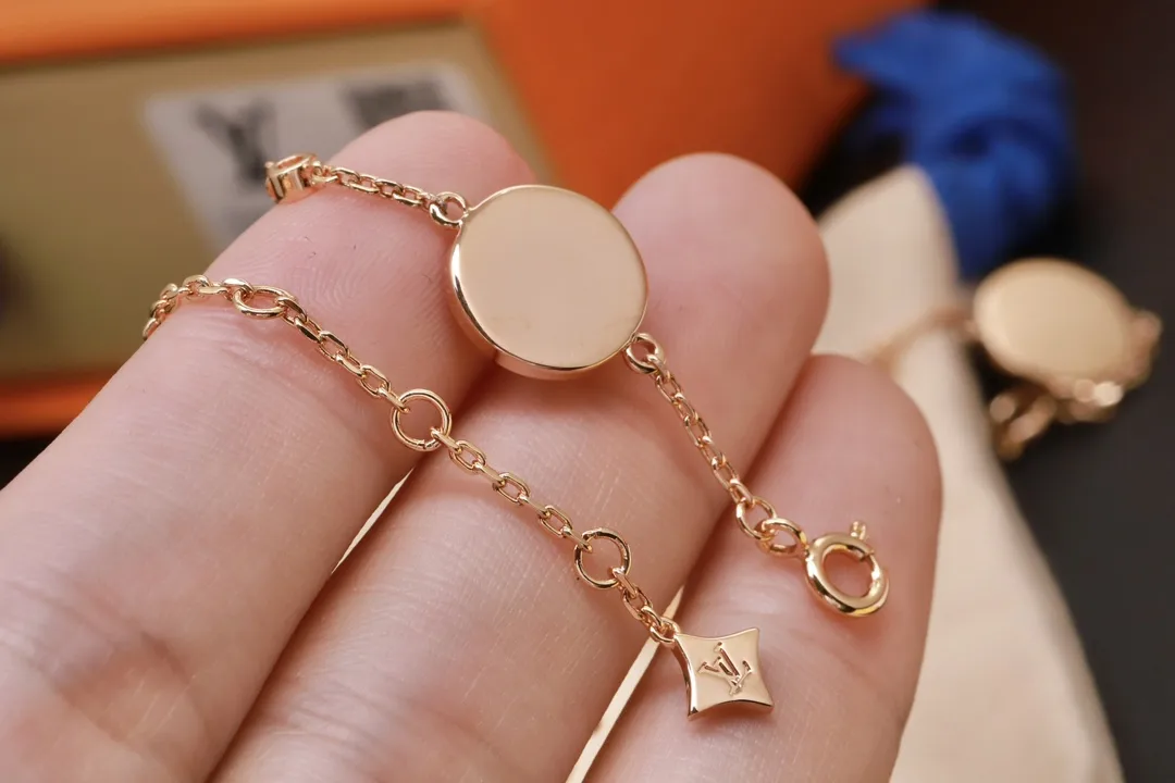 Monogram Flower Mother-of-Pearl Bracelet (Gold-Plated Brass) D16017585 — view 6