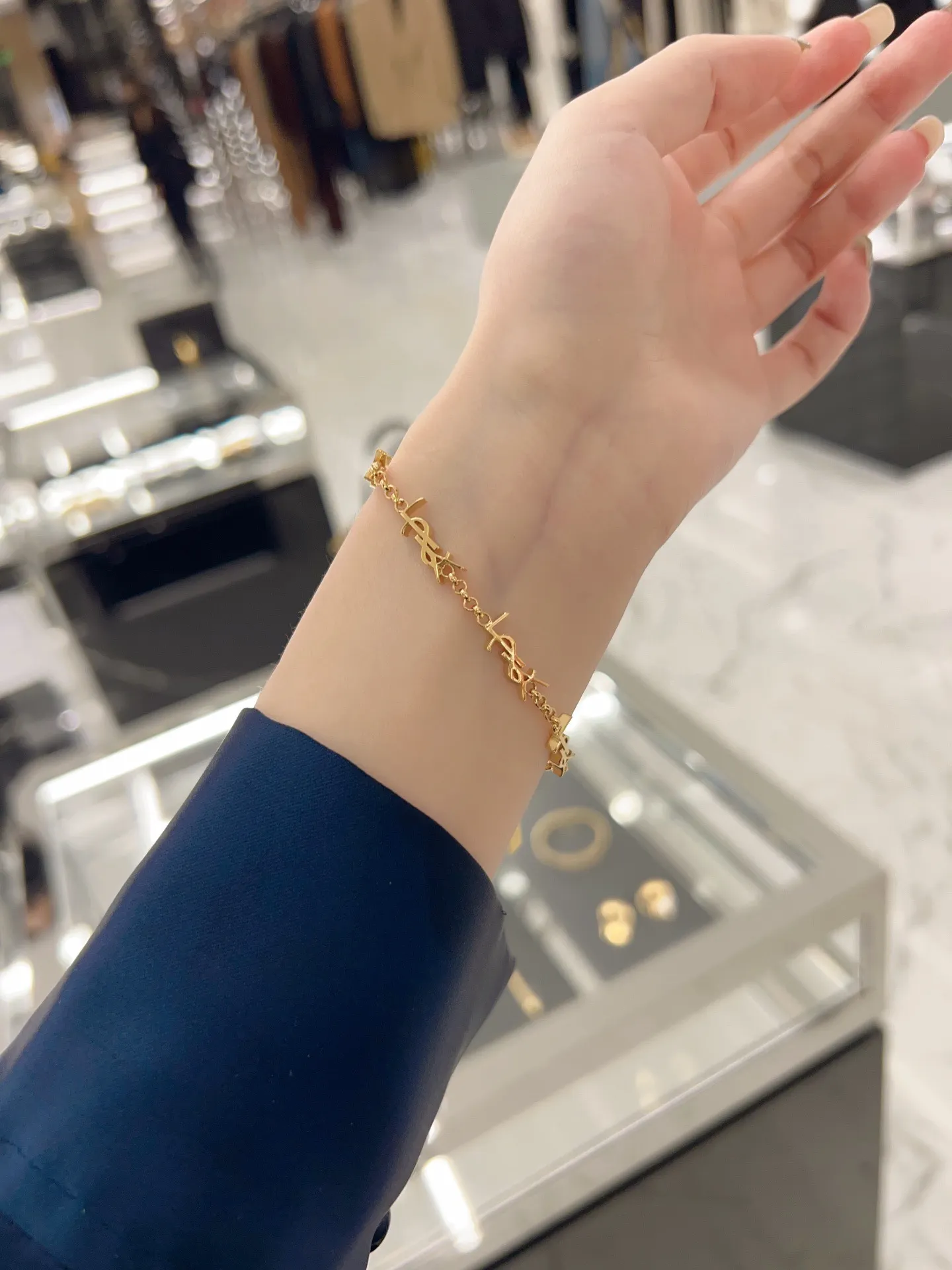 Monogram Multi-Logo Chain Bracelet (Brass) D13517321 — view 7