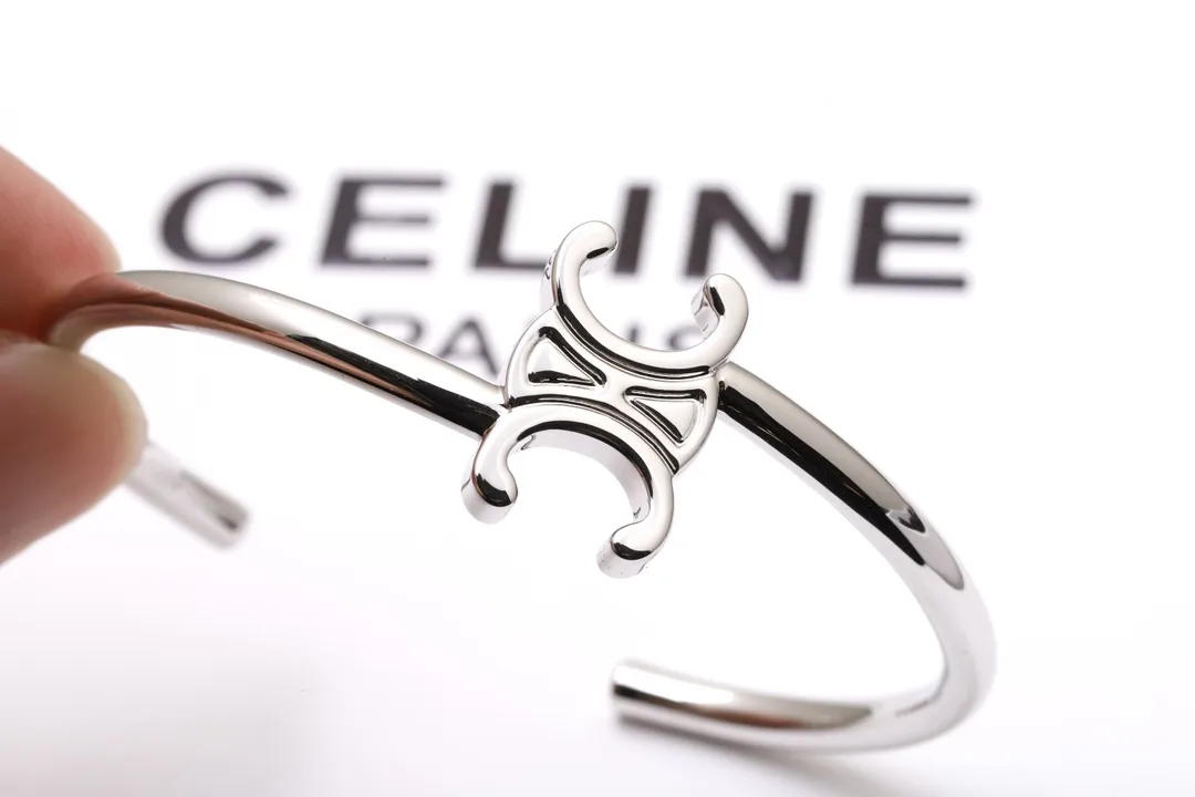 Triomphe Logo Cuff Bracelet D14017320 — view 5