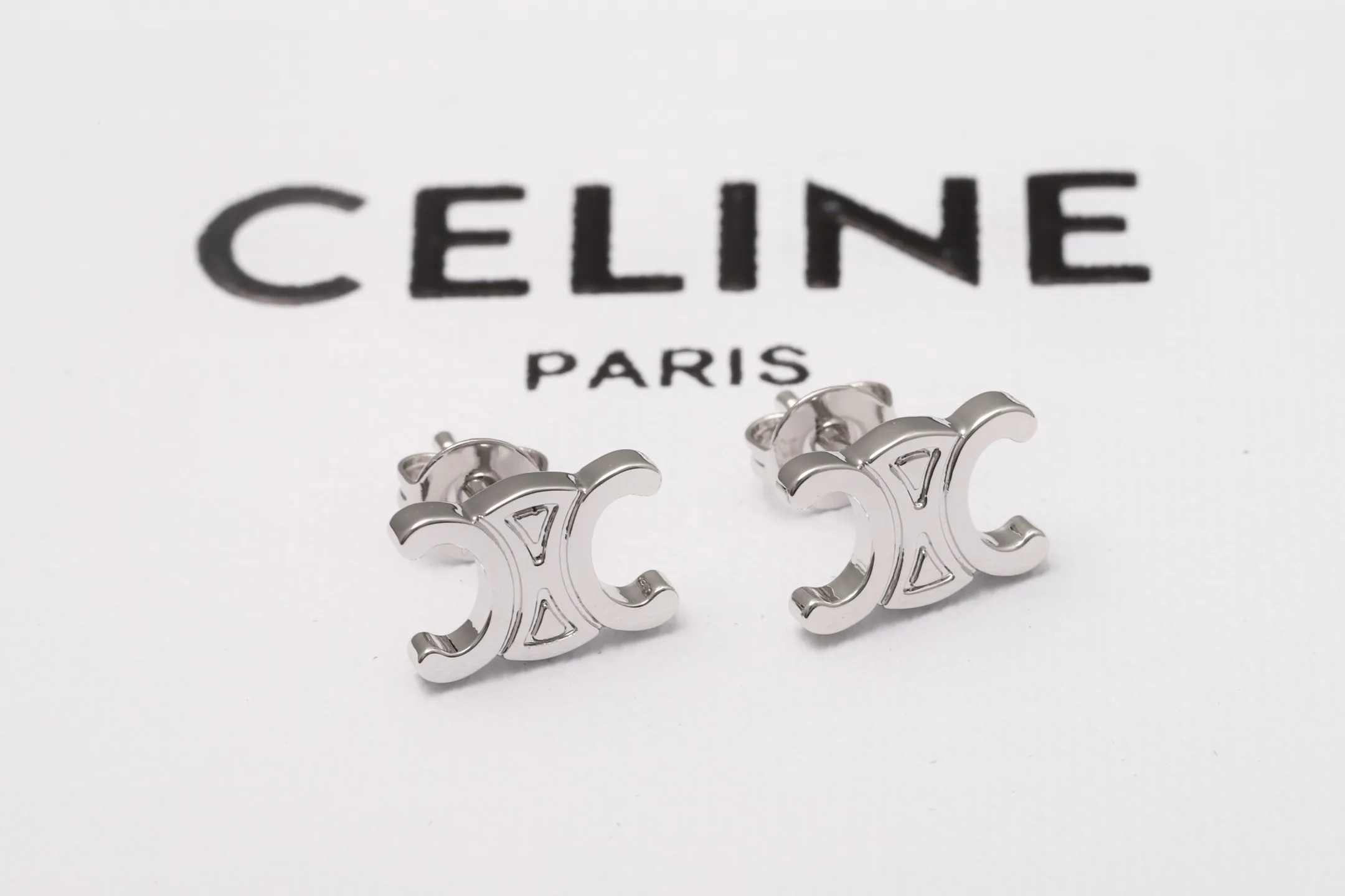 Maillon Triomphe Stud Earrings D13517084 — view 4