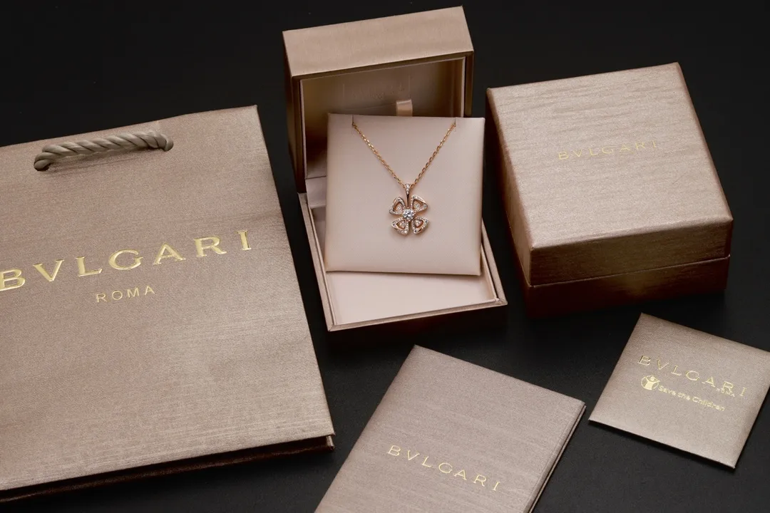 Fiorever Diamond Flower Pendant Necklace D12017143 — view 7