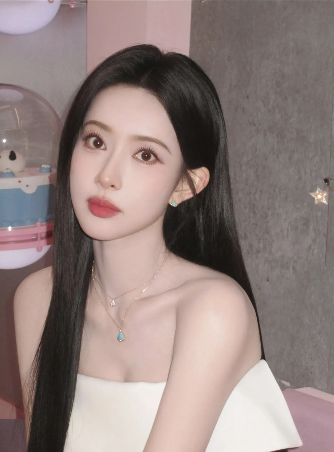 Divas' Dream Turquoise and Diamond Pendant Necklace D13017370 — view 9