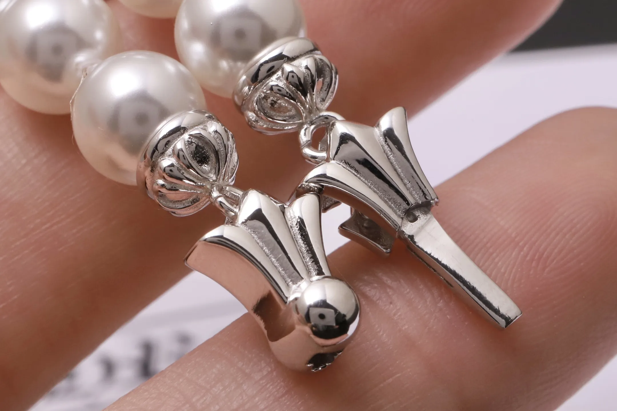 Chrome Hearts x Mikimoto Pearl Cross Pendant Necklace D28517399 — view 9
