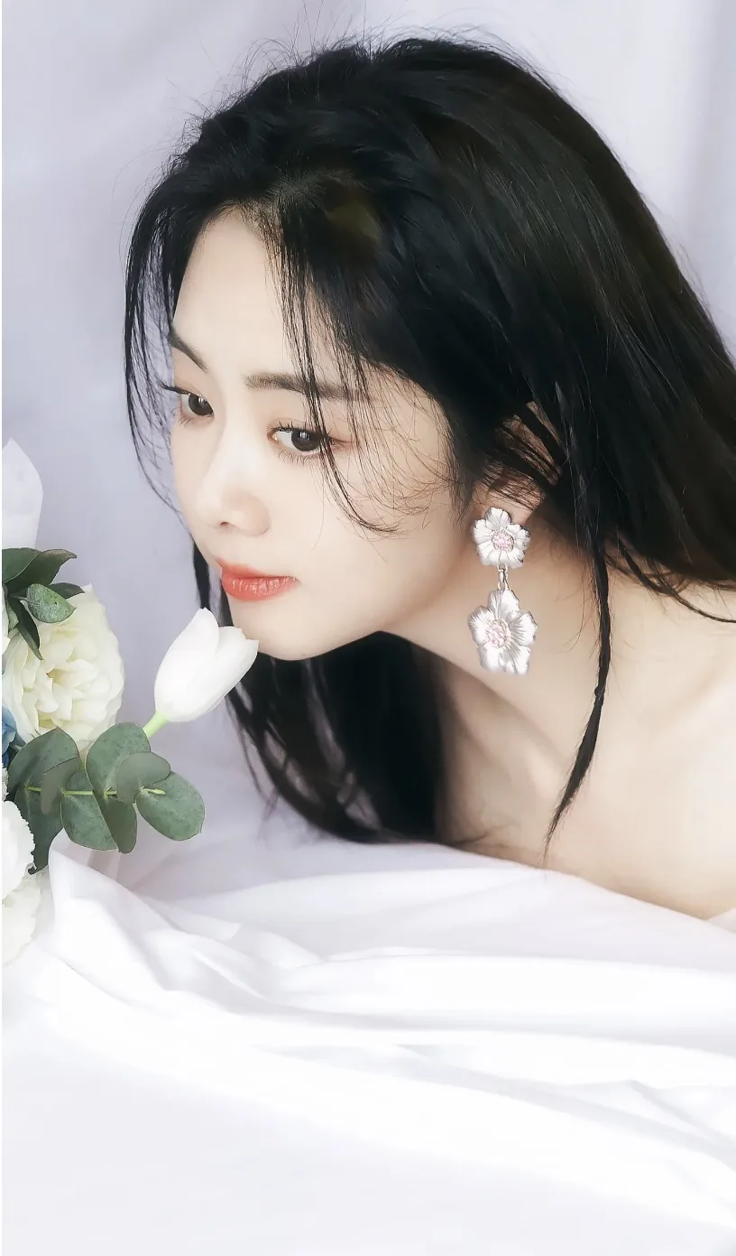 Gardenia Blossom Drop Earrings with Pink Stones D148016826 — view 8