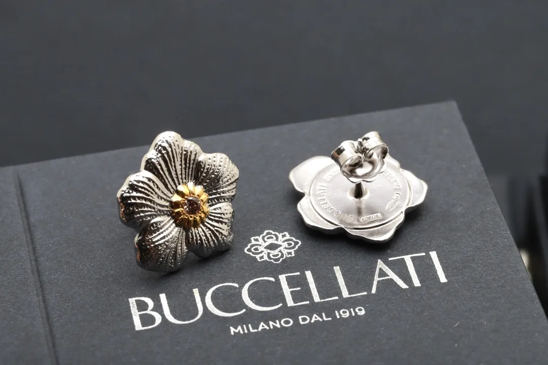 Gardenia Flower Stud Earrings with Brown Diamonds D34016835 — view 7