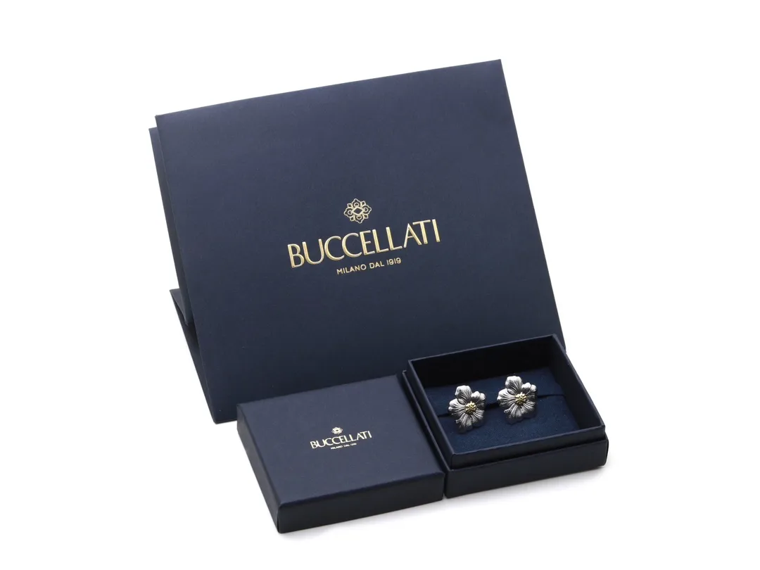 Blossoms Gardenia Flower Stud Earrings D54516842 — view 2