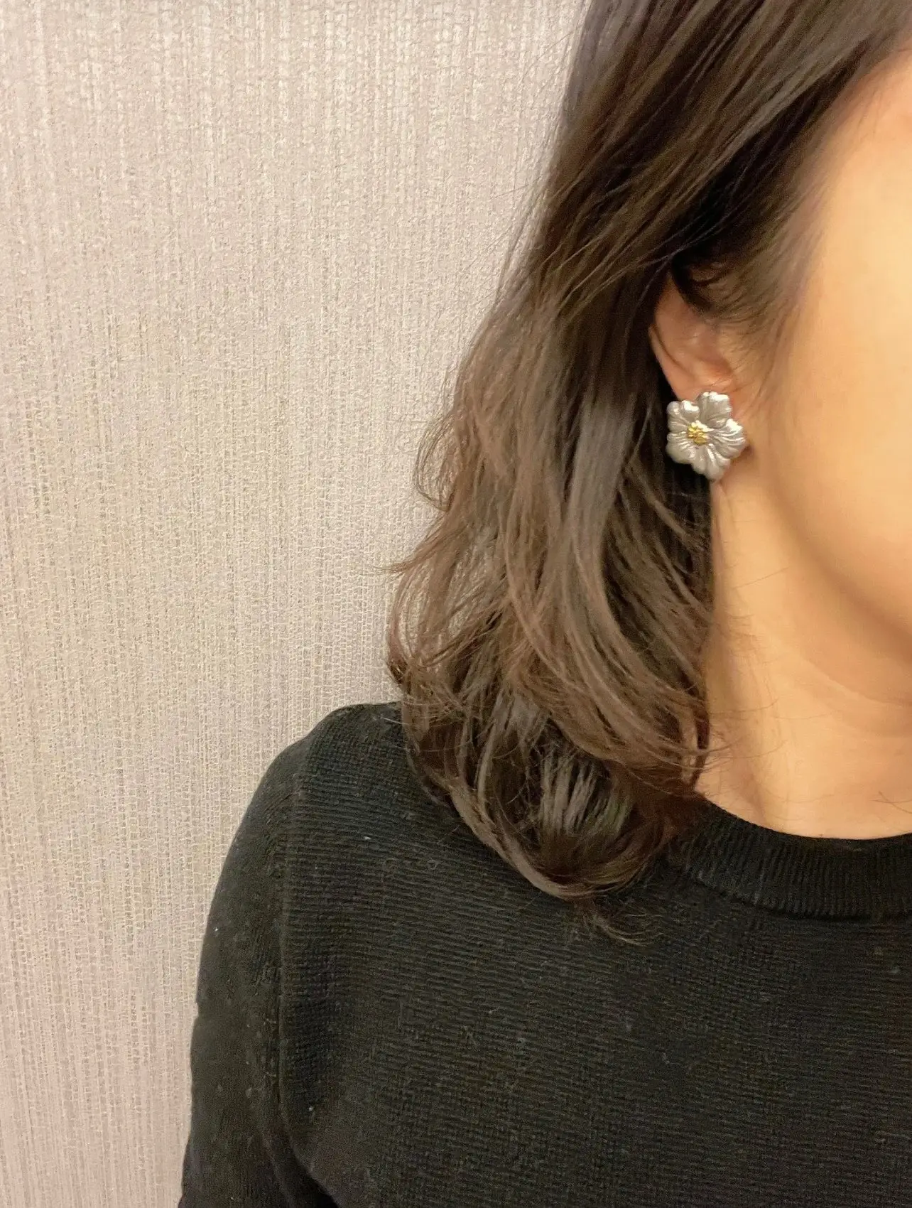 Blossoms Gardenia Flower Stud Earrings D54516842 — view 9