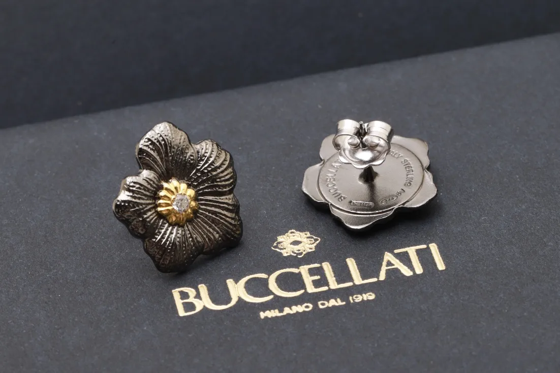 Gardenia Flower Stud Earrings in Blackened Silver D34016837 — view 5