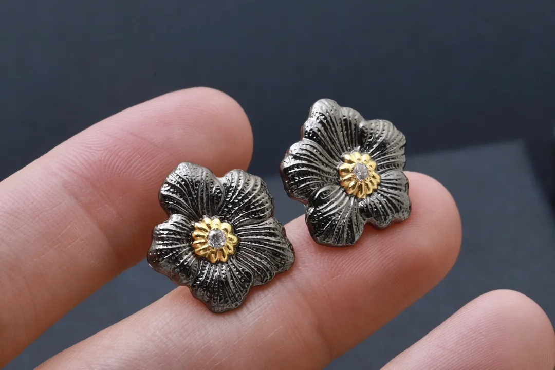 Gardenia Flower Stud Earrings in Blackened Silver D34016837 — view 6