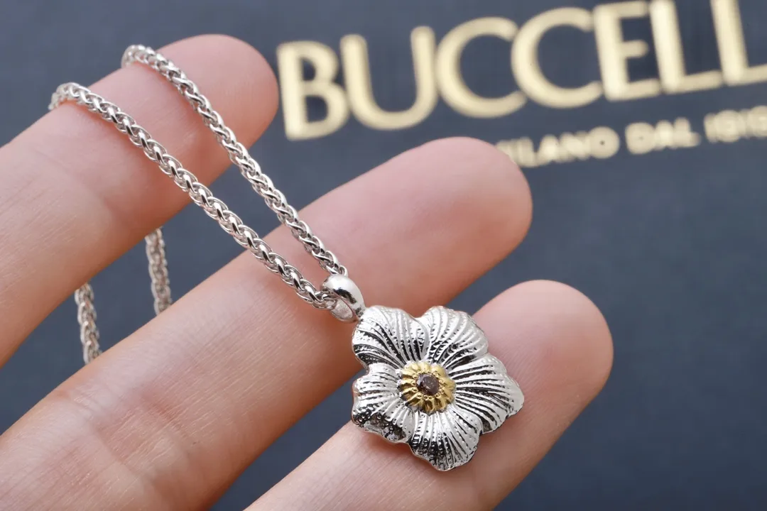 Buccellati Gardenia Diamond Pendant Necklace D53016814 — view 4