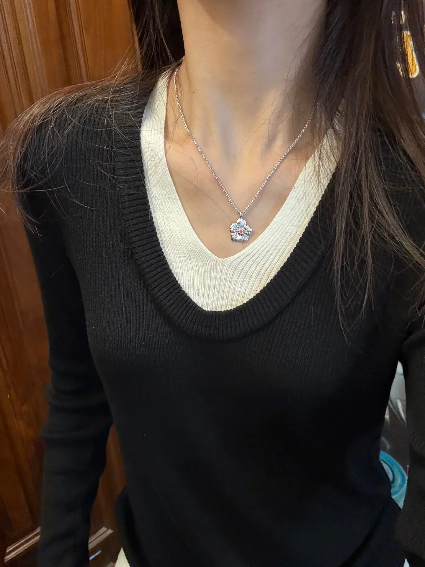 Buccellati Gardenia Diamond Pendant Necklace D53016813 — view 8