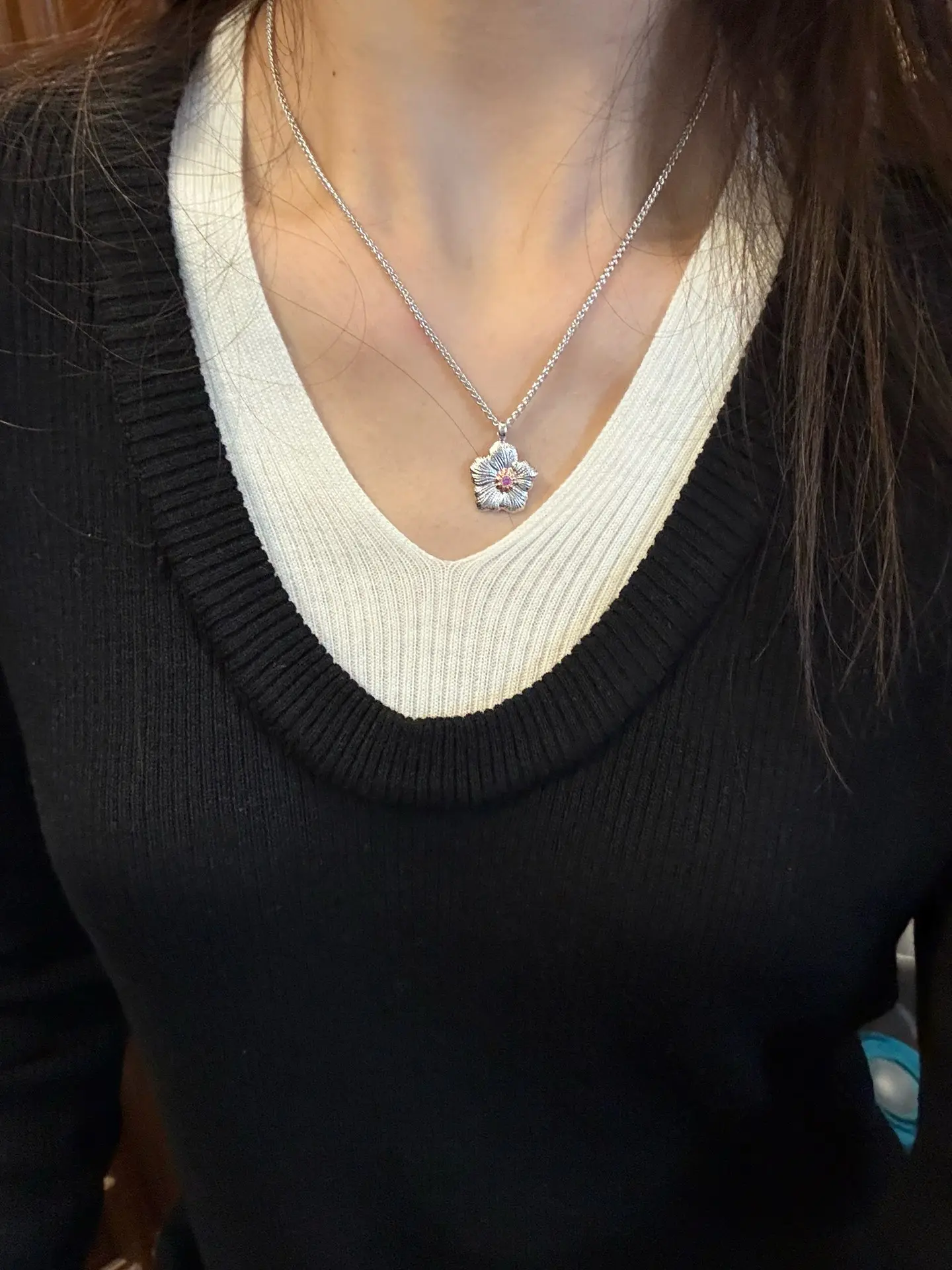Buccellati Gardenia Diamond Pendant Necklace D53016813 — view 9