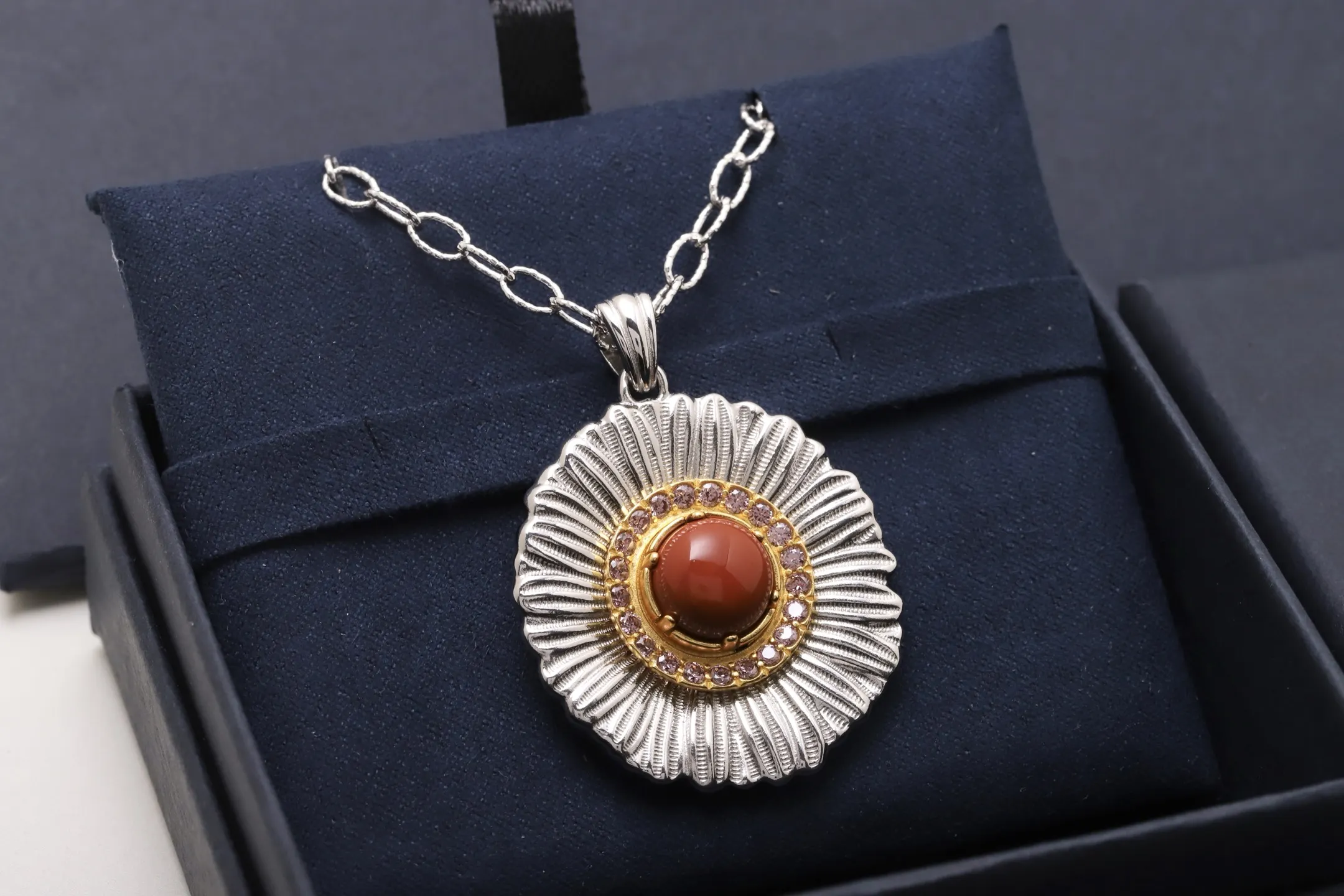 Buccellati Opera Tulle Ruby Pendant Necklace D104516828 — view 3
