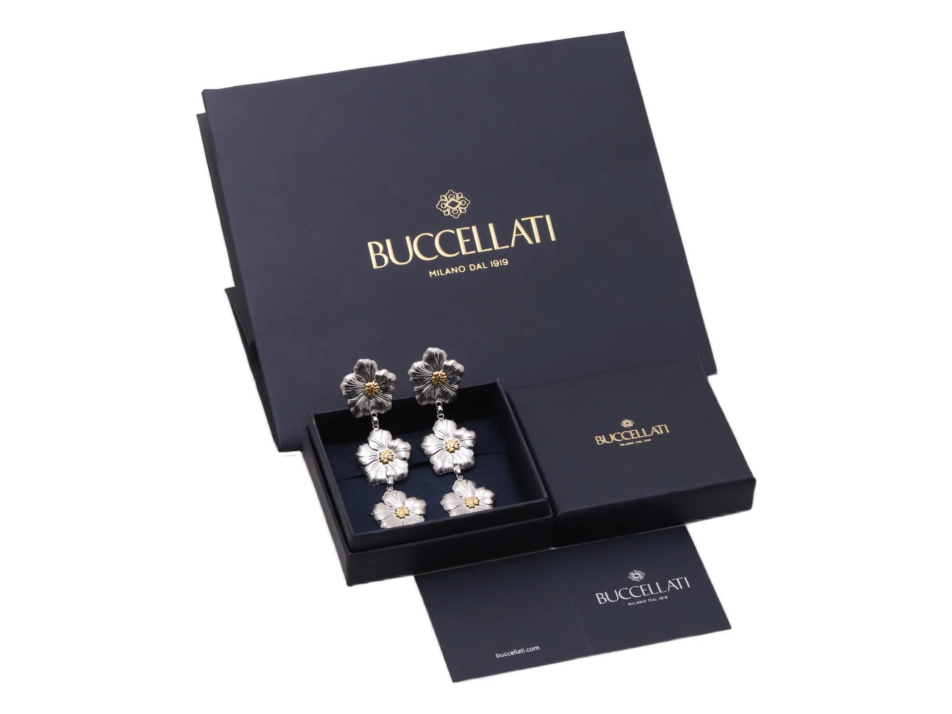 Buccellati Gardenia Triple Flower Drop Earrings D128516547 — view 2