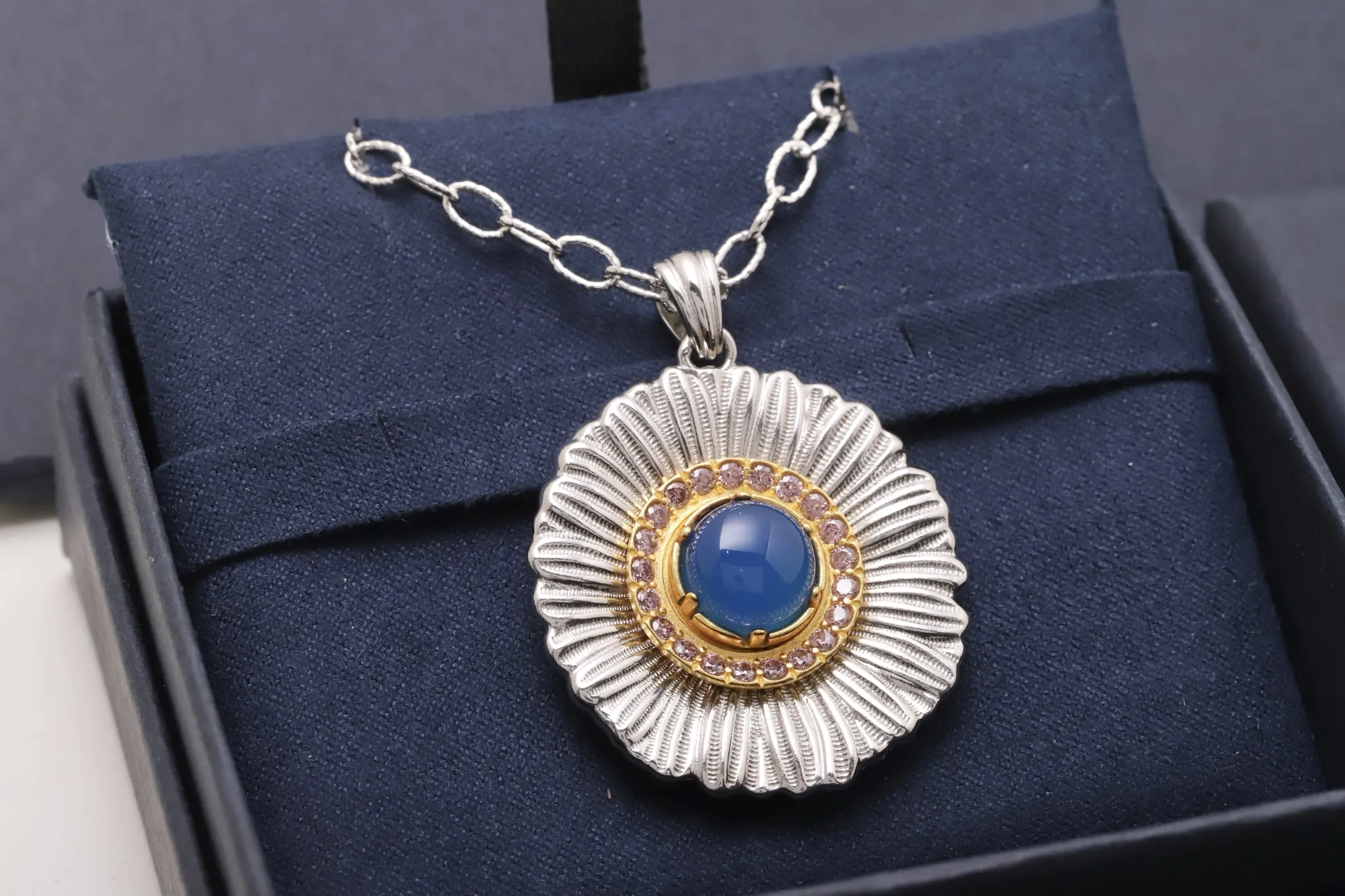Buccellati Sapphire Floral Pendant Long Necklace D104516827 — view 3