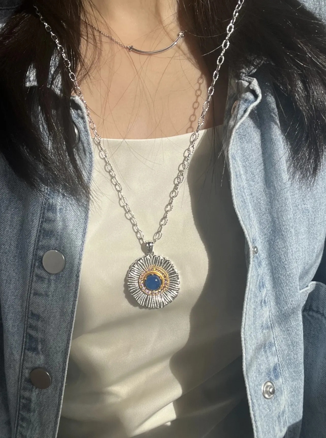Buccellati Sapphire Floral Pendant Long Necklace D104516827 — view 8