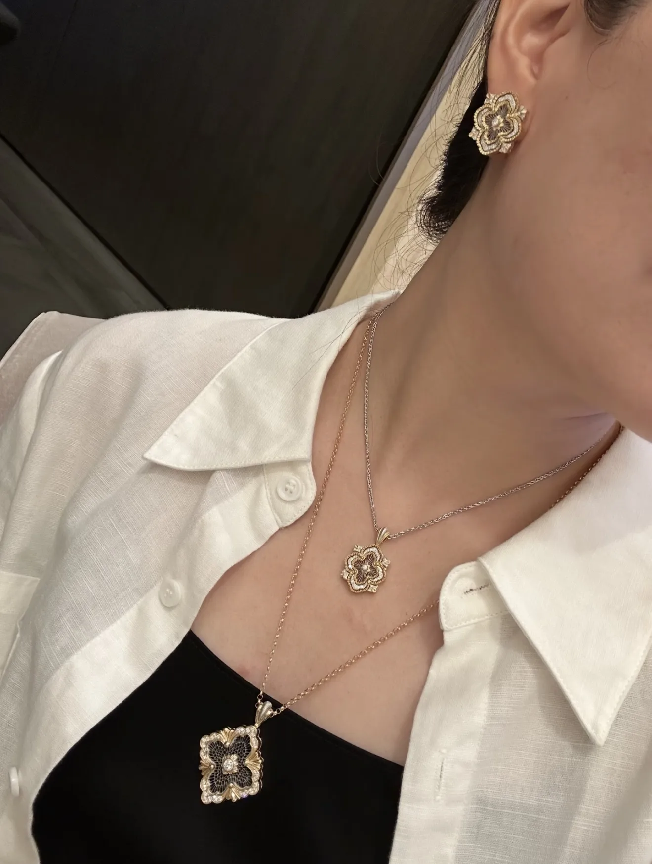 Opera Tulle Flower Pendant Necklace (Gold-Plated Brass) D12516758 — view 11
