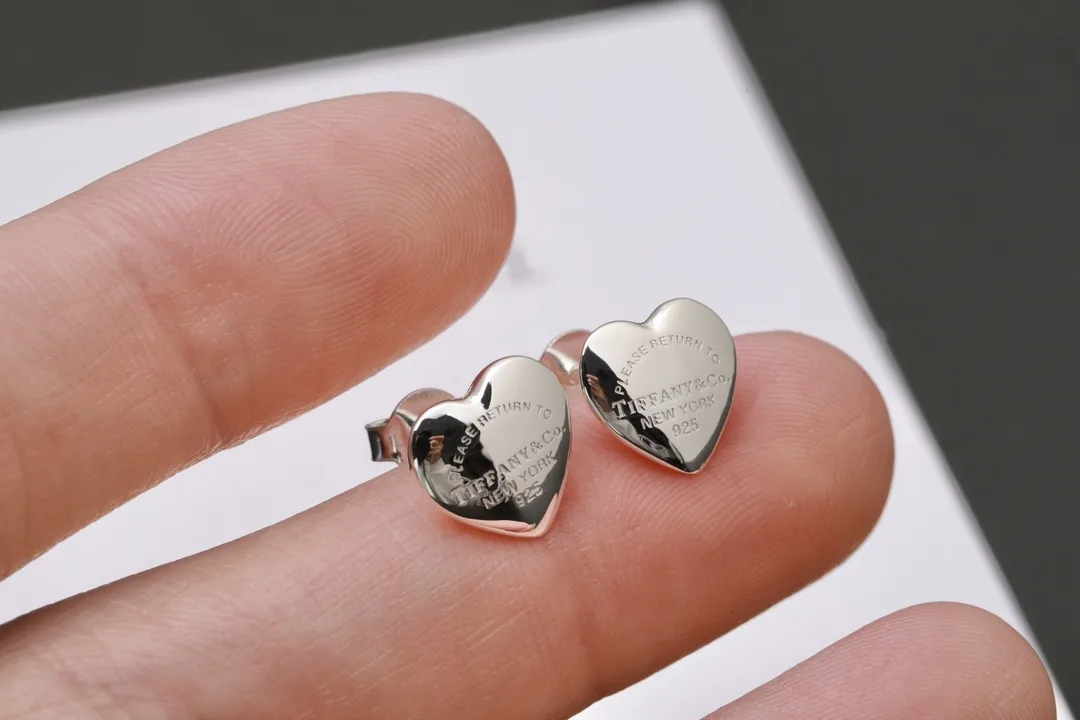 Heart Stud Earrings in Gold-Plated Sterling Silver D12517374 — view 5