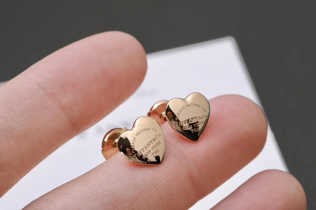Heart Stud Earrings in Gold-Plated Sterling Silver D12517374 — view 6