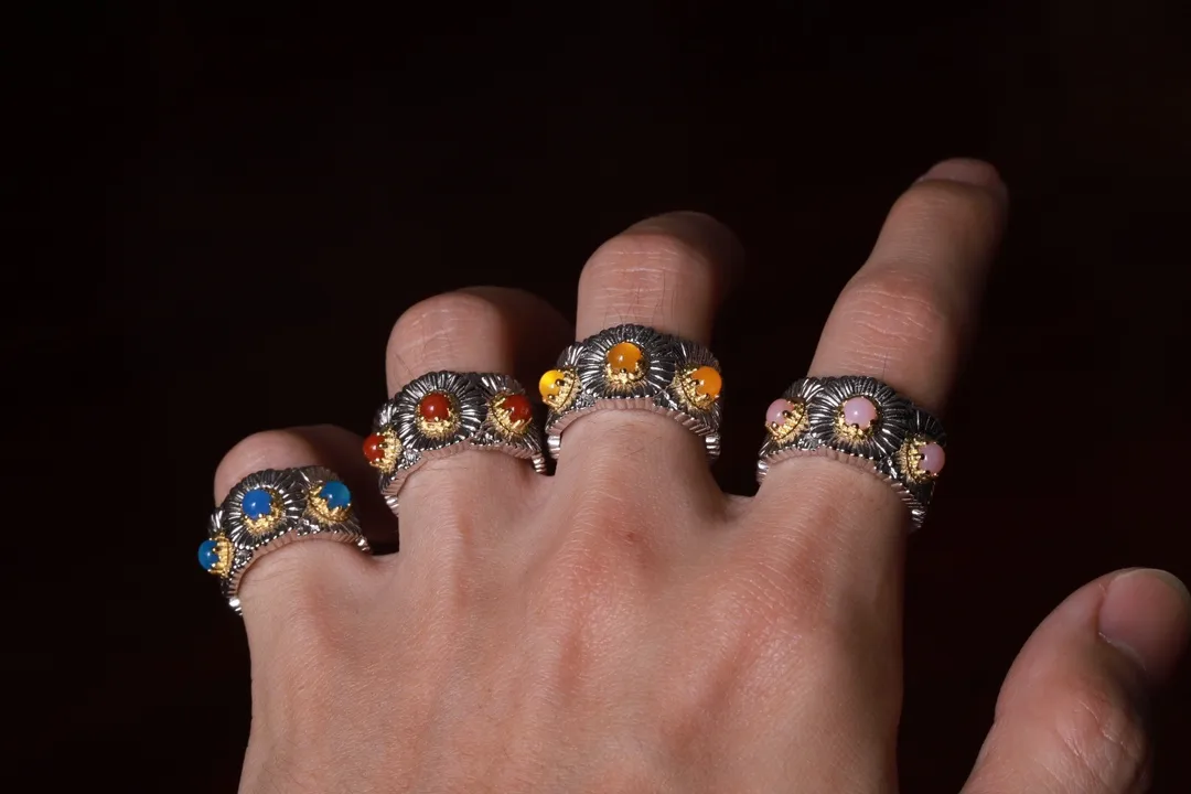Buccellati Blossoms Daisy Ring with Pink Opal D54516859 — view 9