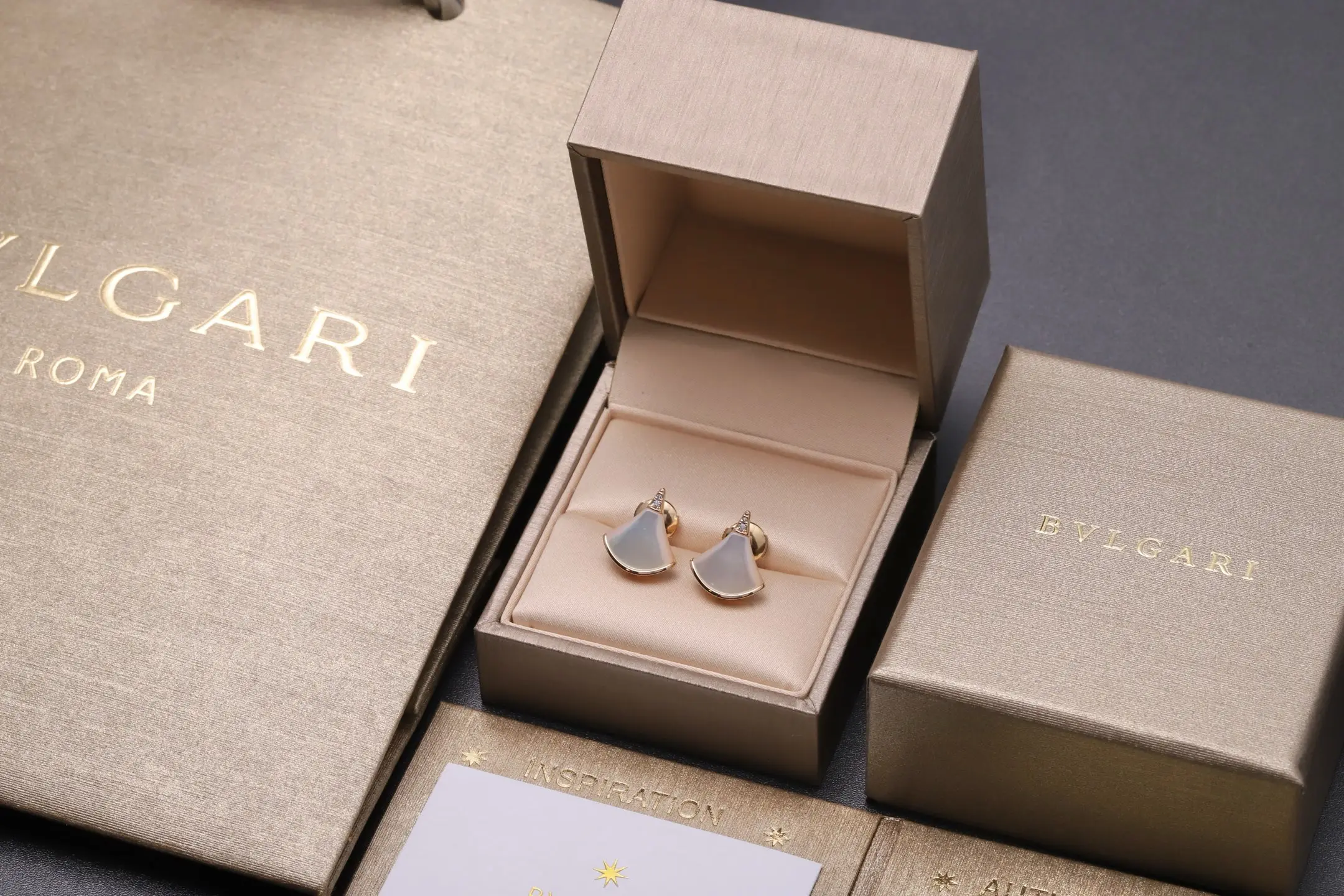 Divas' Dream Mother-of-Pearl and Diamond Earrings D15517203 — view 2