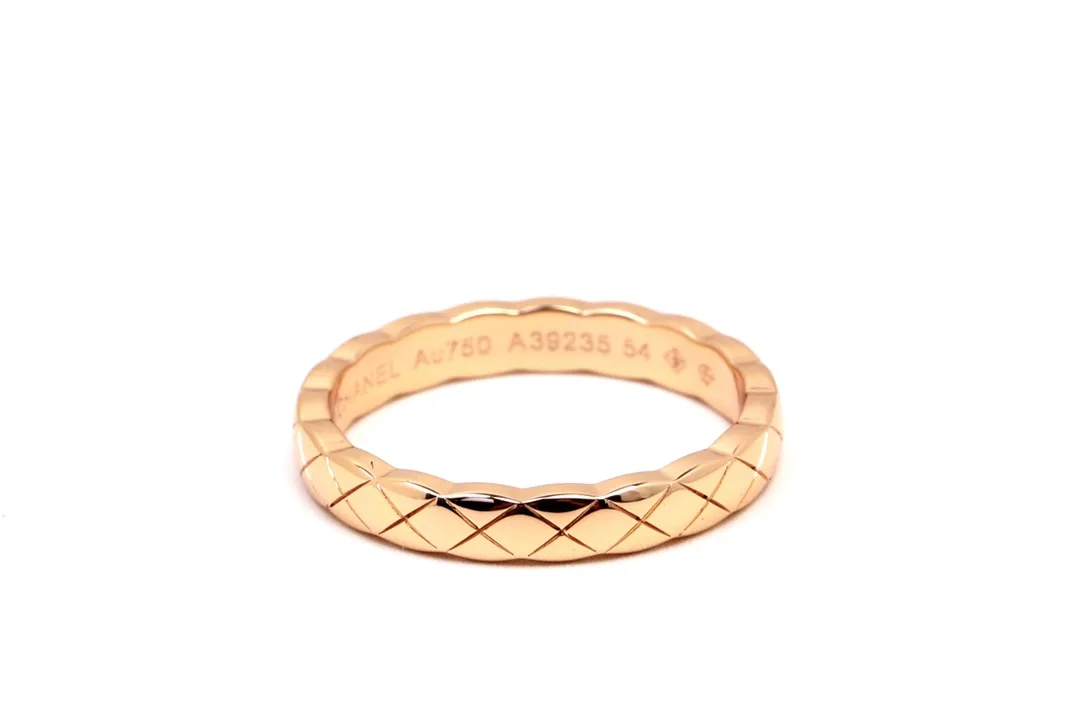 Coco Crush Quilted Narrow Band Ring D22516797