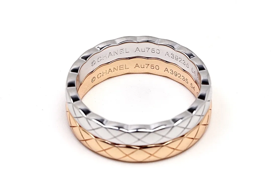 Coco Crush Quilted Narrow Band Ring D22516797 — view 4