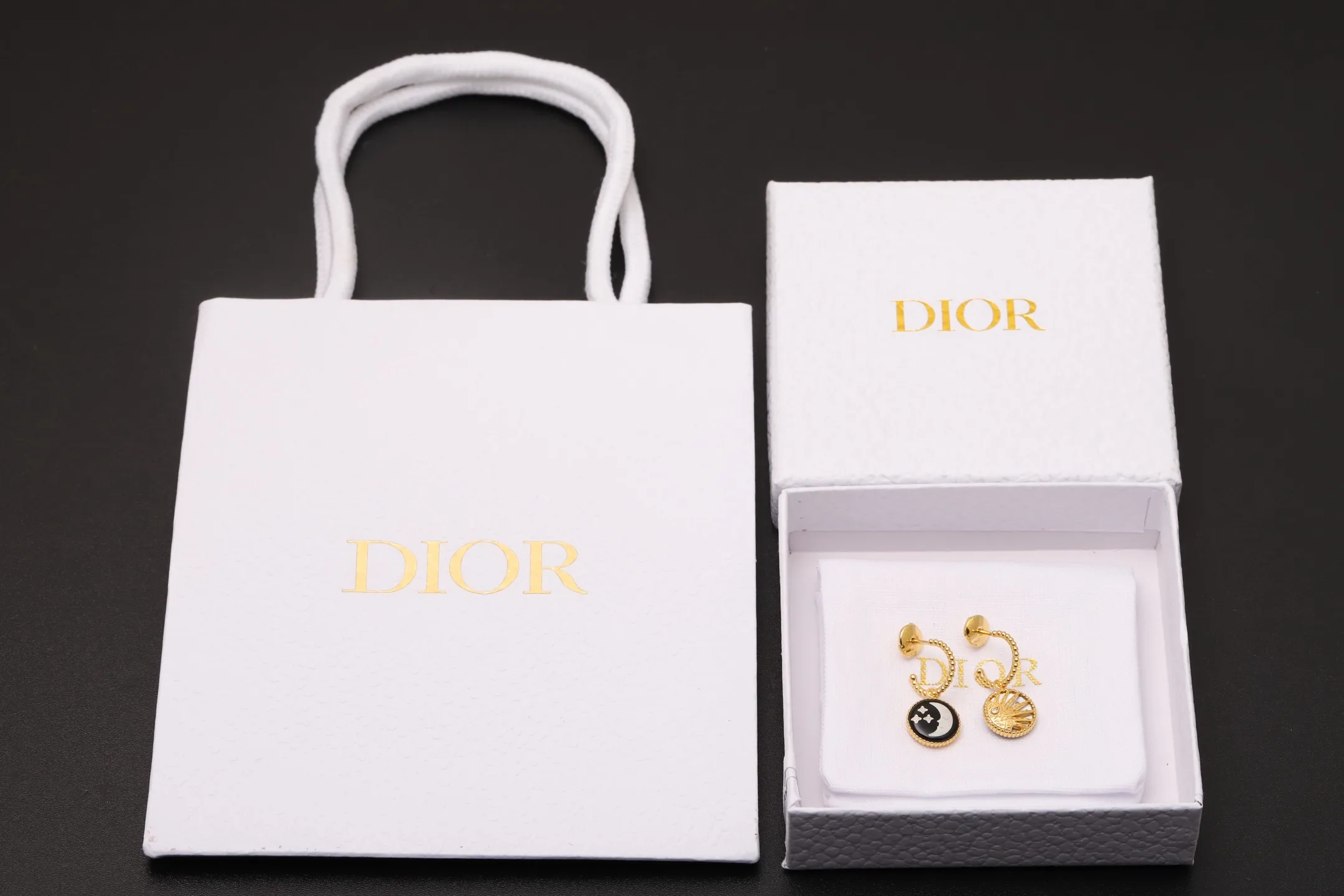Rose des Vents Sun and Moon Drop Earrings D20017663 — view 2