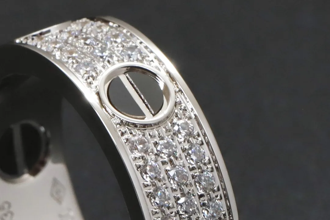 Love Pave Diamond and Black Ceramic Ring (Gold-Plated Brass) D20016881 — view 7