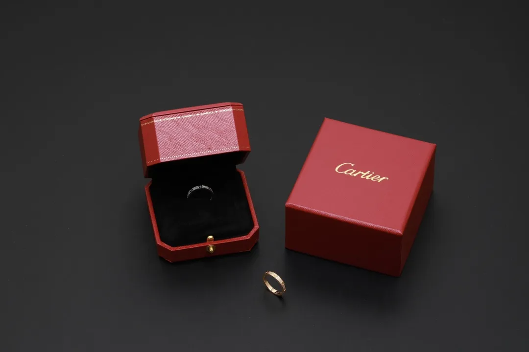 Love Pavé Diamond Band Ring (Gold-Plated Brass) D16517071 — view 9